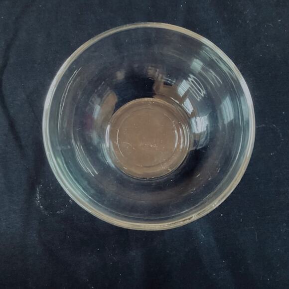 Crisa Medium Sized Clear Glass Bowl - Picture 3 of 4